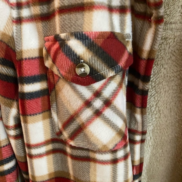 Sherpa liked Flannel - Picture 2 of 5